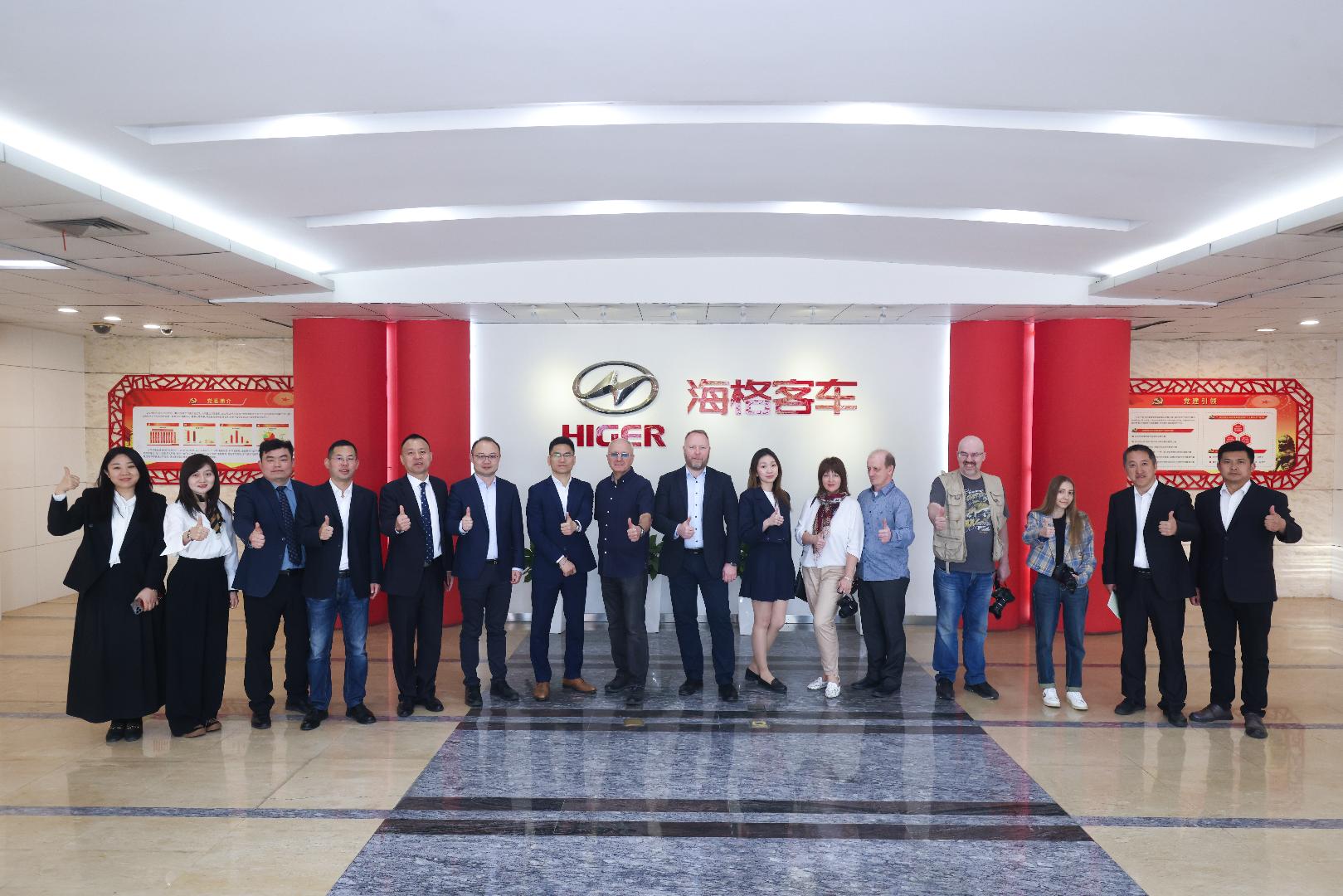 Изображение к статье ««Русбизнесавто» организовала пресс-тур на завод Higer Bus Company Limited в Китае для российских журналистов.» Изображение к статье ««Русбизнесавто» организовала пресс-тур на завод Higer Bus Company Limited в Китае для российских журналистов.»