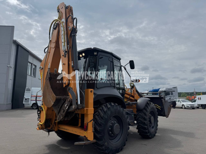 Купить Экскаватор-погрузчик  CASE 695 SV б/у (2023 г., 2 708 м.ч.)(0901) в компании Русбизнесавто - изображение 4