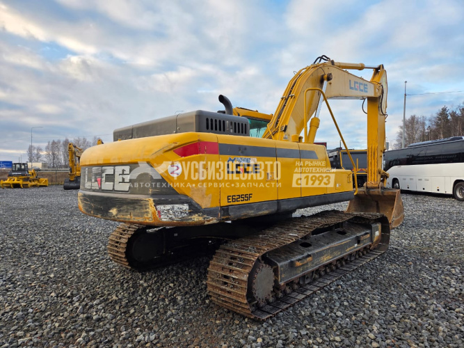 Купить Экскаватор гусеничный LGCE E6255F б/у (2024г., 882 м/ч) (0452) в компании Русбизнесавто - изображение 6