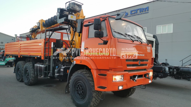 Купить КМУ КАМАЗ 43118-3011-48 (Евро-5, без сп.м.) + SOOSAN SCS866LSву+серт.корзина+бур 400мм+борт ст6.2м. в компании Русбизнесавто - изображение 1