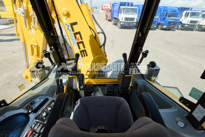 Купить Экскаватор-погрузчик LGCE B877F (дополнительная 3X гидролиния, БСМ, RideControl) в компании Русбизнесавто - изображение 13