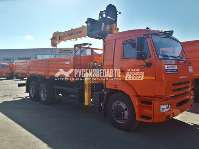 Купить КМУ КАМАЗ 65115-3094-48 (Евро-5) + SOOSAN SCS866LS верх.упр. + бур 400мм.+ борт сталь 6.6м. в компании Русбизнесавто - изображение 1
