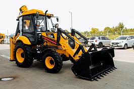 Экскаватор-погрузчик ACE TLB95 Phantom с телескопической рукоятью (кондиционер, двигатель Kirloskar)