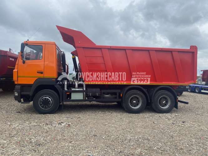 Купить Самосвал 6х4 МАЗ 650128-570-000 в компании Русбизнесавто - изображение 1
