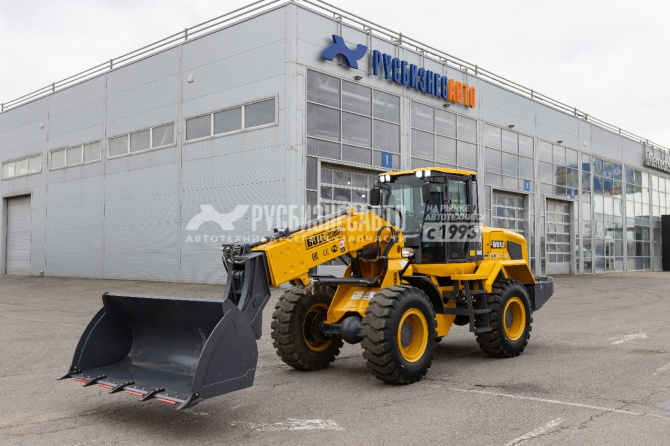Купить ПОГРУЗЧИК ФРОНТАЛЬНЫЙ С ТЕЛЕСКОПИЧЕСКОЙ СТРЕЛОЙ BULL SL300T в компании Русбизнесавто - изображение 1