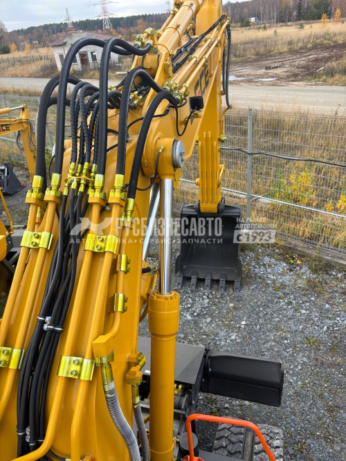 Купить Экскаватор колесный LGCE E7220H (Двухпоточная гидролиния (X3)) в компании Русбизнесавто - изображение 10