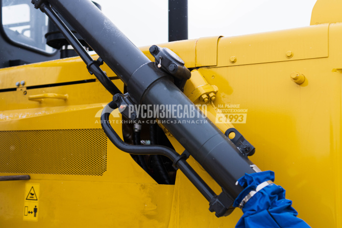 Купить Бульдозер гусеничный ZOOMLION ZD160-3 (кондиционер, гусеница 510мм, без рыхлителя) в компании Русбизнесавто - изображение 4