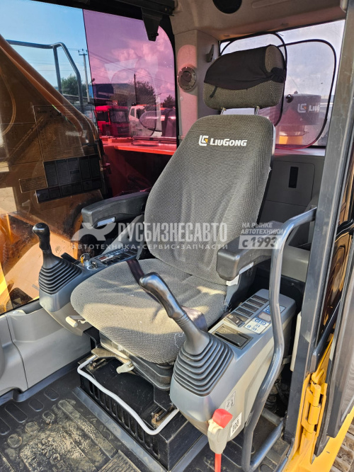 Купить Экскаватор гусеничный Liugong CLG933E б/у (2022г., 5 385 м/ч) (3325) в компании Русбизнесавто - изображение 8