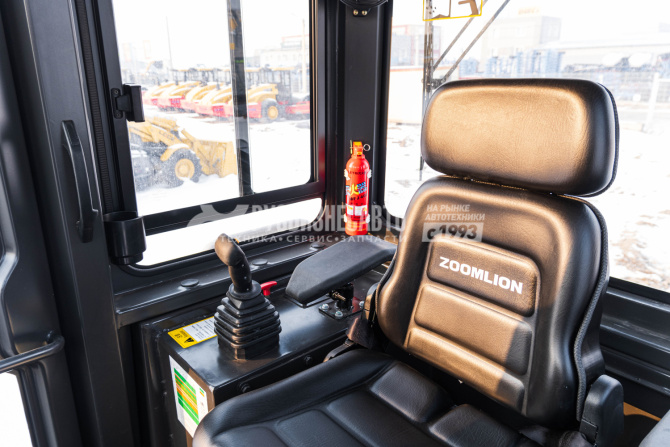 Купить Бульдозер гусеничный ZOOMLION ZD170G (кондиционер, гусеница 510мм, без рыхлителя) в компании Русбизнесавто - изображение 5