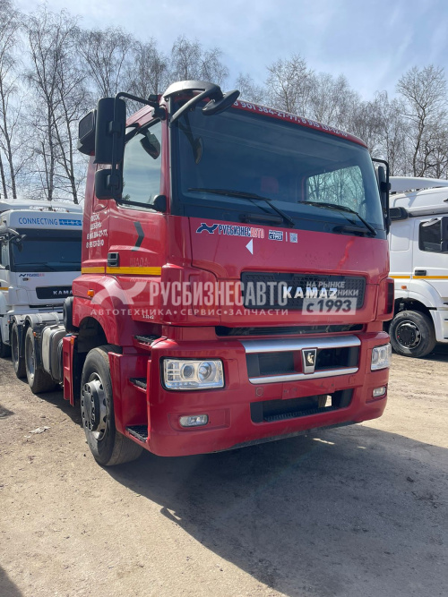 Купить КАМАЗ 65806 седельный тягач 6x4 б/у (2021г., 116 750 км.) новая резина на задних осях в компании Русбизнесавто - изображение 0