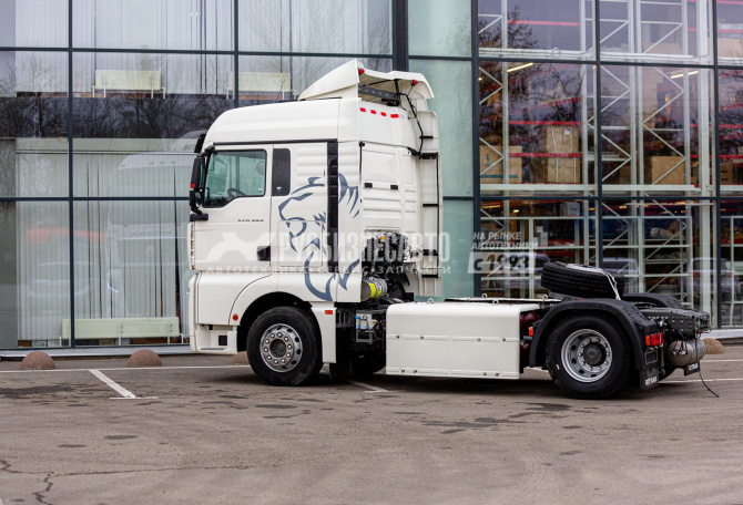 Купить Тягач SITRAK C7H 4x2 ( ZZ4186V421HE1C ) / без АДР и КОМ / КПГ / CNG (сжат.метан) / МКПП в компании Русбизнесавто - изображение 1