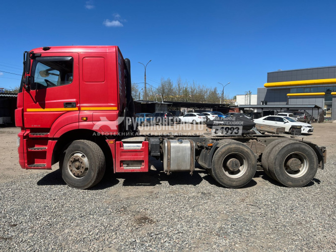 Купить КАМАЗ 65806 седельный тягач 6x4 б/у (2018г., 426 440 км.)(1209) в компании Русбизнесавто - изображение 0