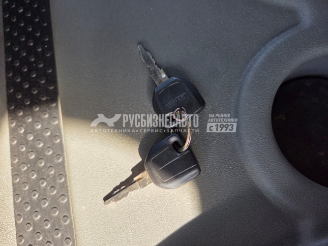 Купить Седельный тягач МАЗ-643028-570-020 6x4, б/у (2023 г., 123 478 км.)(1552) в компании Русбизнесавто - изображение 3
