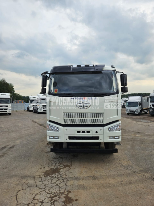 Купить Самосвал FAW J6 (8х4) б/у (2022 г., 69 195 км) в компании Русбизнесавто - изображение 1