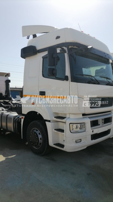 Купить КАМАЗ 5490-032-87, МКПП седельный тягач б/у (2020 г., 97 км.) на гарантии в компании Русбизнесавто - изображение 0