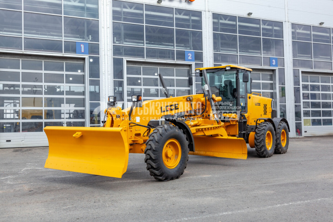 Купить Автогрейдер LGCE G9165F (передний отвал, средний отвал, рыхлитель) в компании Русбизнесавто - изображение 0
