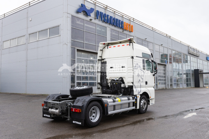 Купить Тягач SITRAK C7H MAX 4x2 ( ZZ4186V391HE ) / без АДР и КОМ / кабина C7H-H (XXL) в компании Русбизнесавто - изображение 5