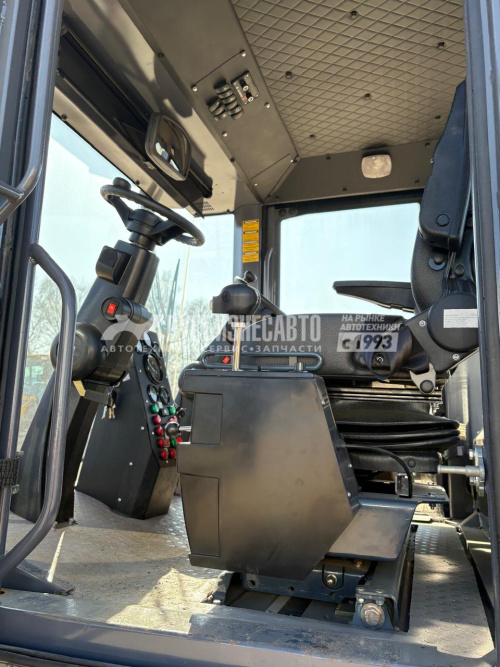 Купить Каток дорожный комбинированный вибрационный DM-13-VC (вес 13 т, шир. полосы 2 м) в компании Русбизнесавто - изображение 21