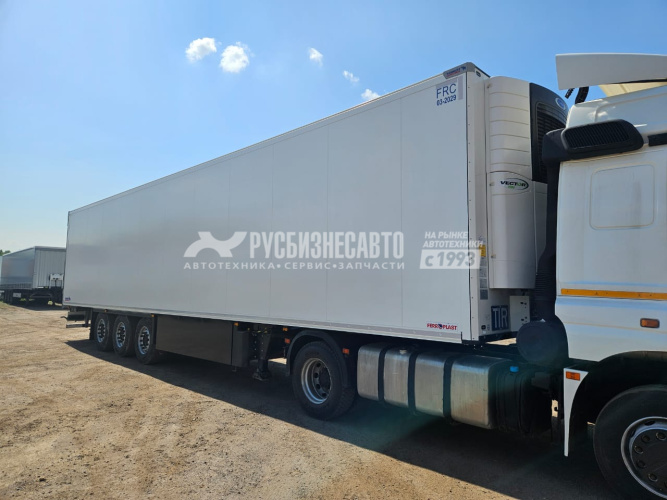 Купить Полуприцеп-рефрижератор SCHMITZ SKO 24/L-13.4 (ХОУ Carrier Vector 1550) б/у (2023г.,899 м/ч) (4425) в компании Русбизнесавто - изображение 0
