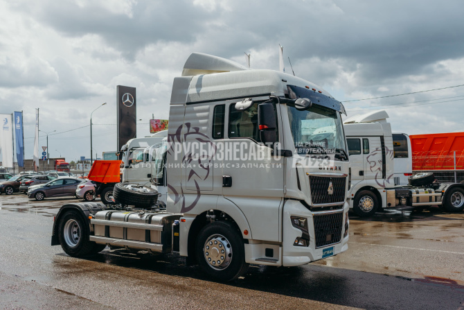 Купить Тягач SITRAK C7H MAX 4x2 ( ZZ4186V391HE ) / без АДР с КОМ в компании Русбизнесавто - изображение 2