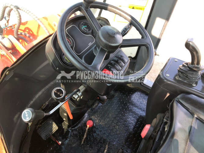 Купить Фронтальный погрузчик Bull SL150 б/у (2018 г.в., 260 м/ч) в компании Русбизнесавто - изображение 12