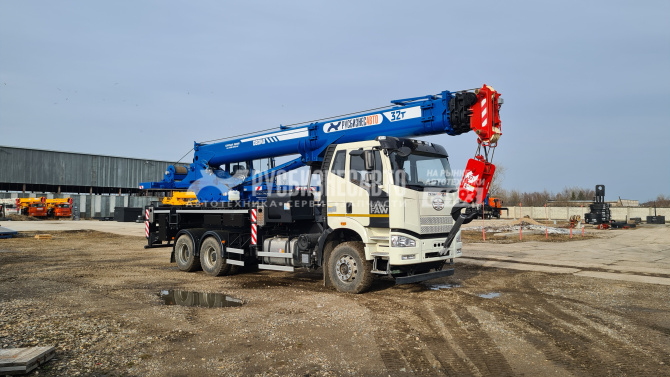 Купить КС 55729-7В-3 автокран 32 т. (FAW-3250) ОВОИД колесная формула 6х4 в компании Русбизнесавто - изображение 1