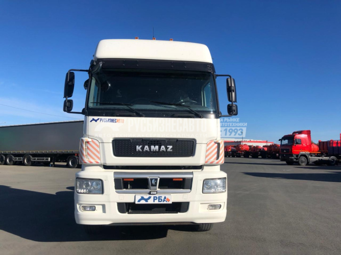 Купить КАМАЗ 65209-S5 cедельный тягач б/у (2019 г., 374 506 км.) в компании Русбизнесавто - изображение 1