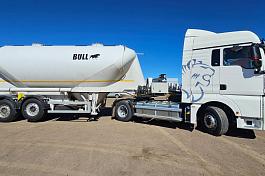 ППЦ материаловоз (цемент, мука, комбикорм)  BULL (30 м3, 3 оси SAF, WABCO, компр. 12м3/мин)