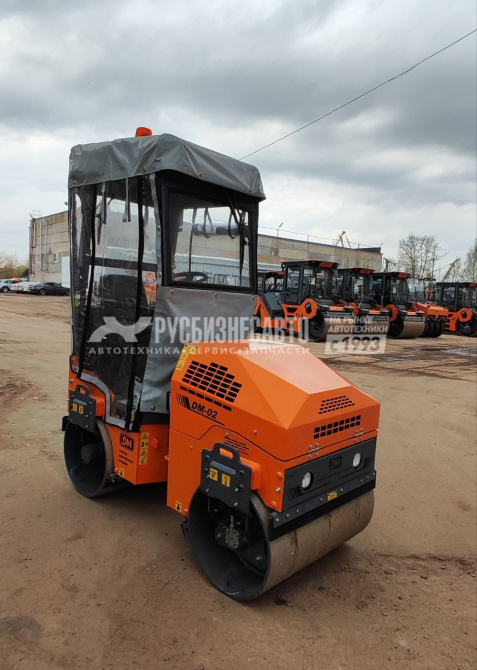 Купить Каток тротуарный двухвальцовый вибрационный DM-02-VD(масса 1,5 т. шир. вальца 0,9м) в компании Русбизнесавто - изображение 6