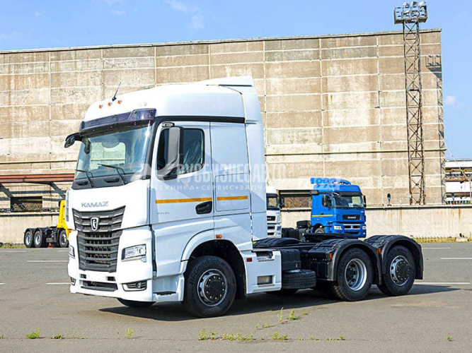 Купить КАМАЗ 65659-70018-СА, седельный тягач, 6х2, Евро-5, ДОПОГ в компании Русбизнесавто - изображение 1
