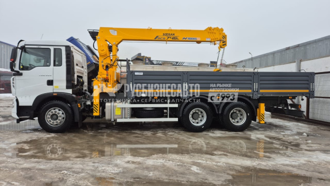 Купить КМУ HOWO T5G (6*4, 330л.с., Евро-5) + SOOSAN SCS746L верх.упр. + борт сталь 6,6м. СПМ в компании Русбизнесавто - изображение 0