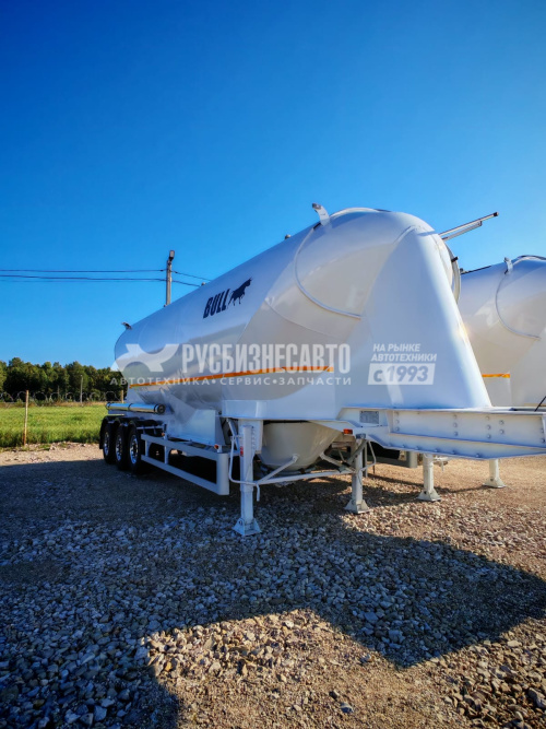 Купить ППЦ материаловоз (мука, комбикорм)  BULL (40 м3, 3 отс., алюминимй, 3 оси SAF, WABCO, без компр.) в компании Русбизнесавто - изображение 1