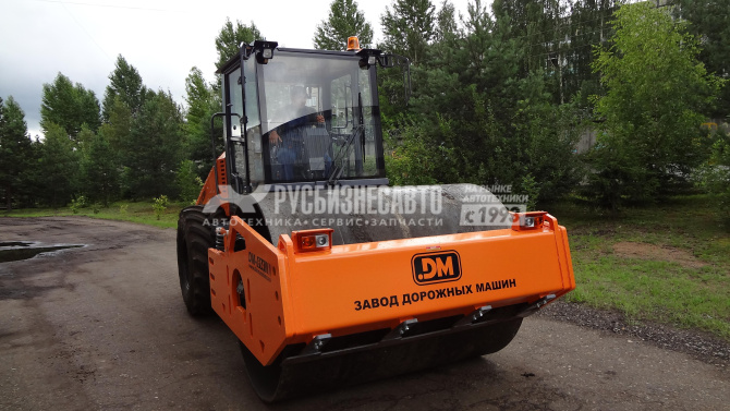 Купить Каток грунтовый полноприводный DM-614 (дв Cummins, масса 14т) в компании Русбизнесавто - изображение 3