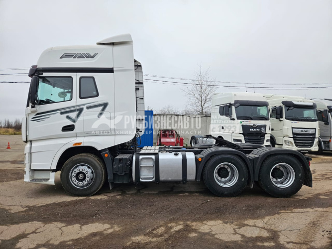 Купить Седельный тягач FAW J7 6x4, б/у (2023 г., 54 746 км.)(5564)новая резина зад. ось в компании Русбизнесавто - изображение 6