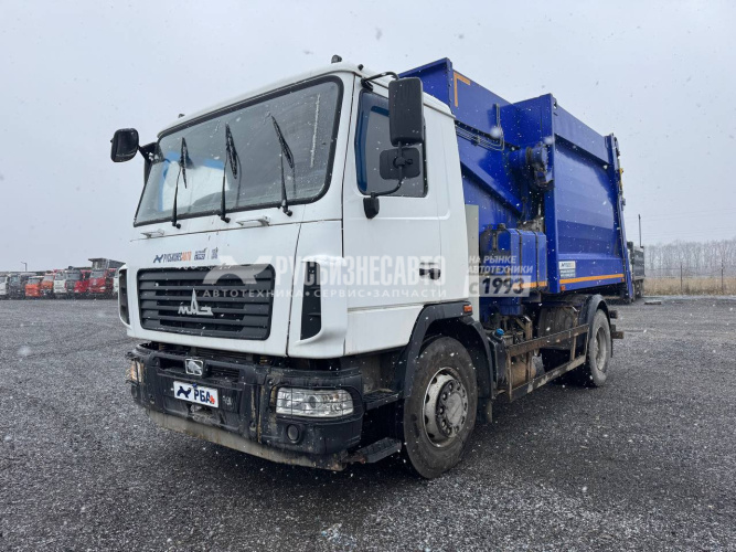 Купить Мусоровоз МБ18-М53-01 МАЗ 534025-585-013 бок.загр. 18м3, б/у (2022 г. 57 302 км)(4040)-Сбер комиссия в компании Русбизнесавто - изображение 1