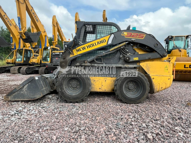 Купить Мини-погрузчик New Holland L325 (2021г. 816 м/ч) в компании Русбизнесавто - изображение 1