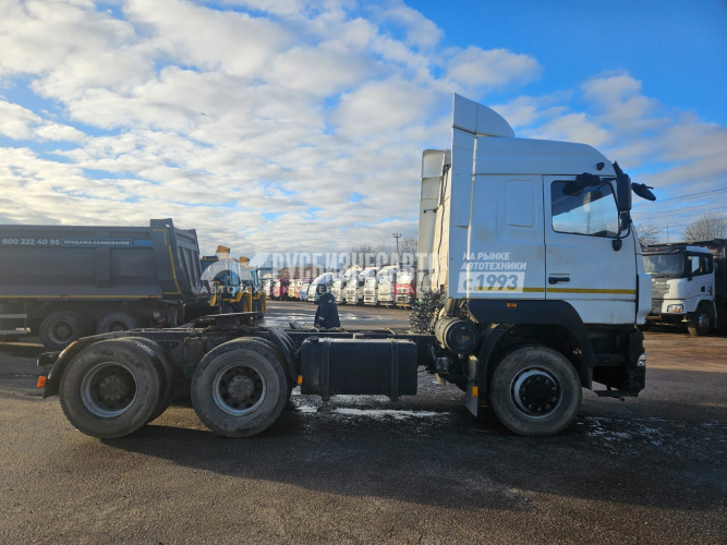 Купить Седельный тягач МАЗ-643028 6x4, б/у (2022 г., 2046 км.)(1079) Сбер комиссия в компании Русбизнесавто - изображение 2