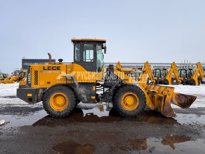 Купить Погрузчик фронтальный LGCE LG933L б/у (2023 г.в., 2 527 м/ч)(0693) в компании Русбизнесавто - изображение 4