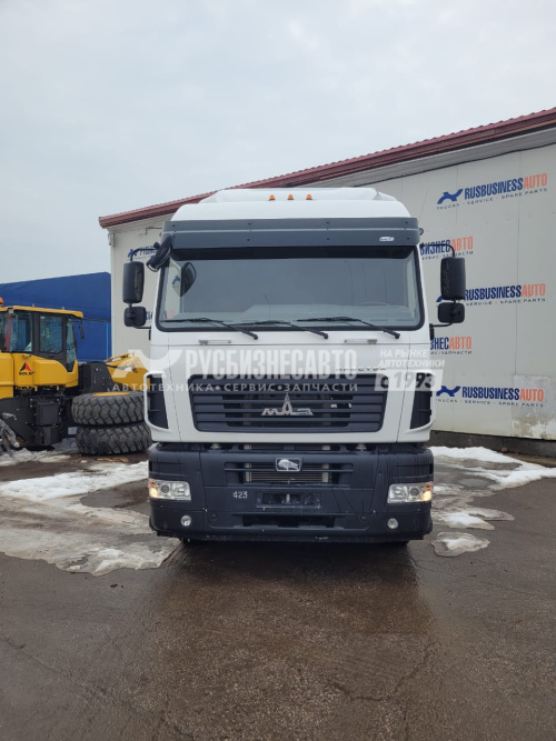 Купить Тягач 4х2 МАЗ 544028-520-031 Weichai, ССУ 1150, пневм б/у (2021 г., 41 512 км.) в компании Русбизнесавто - изображение 1
