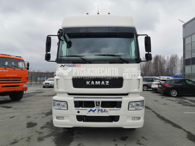 Купить КАМАЗ 5490-022-87, МКПП седельный тягач б/у (2020 г., 190 798 км.) на гарантии в компании Русбизнесавто - изображение 1