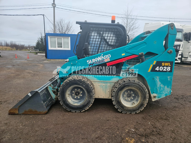 Купить Мини-погрузчик SUNWARD SWL4028  б/у (2023 г.в., 2 632 м.ч) (0284) Сбер комиссия в компании Русбизнесавто - изображение 6