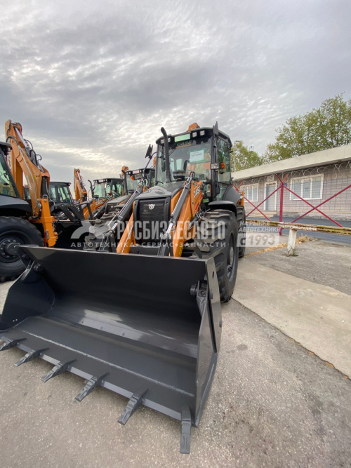 Купить Экскаватор-погрузчик CASE 695SV Performance (Tier 3, рычаги сзади, без вил, Италия) в компании Русбизнесавто - изображение 2