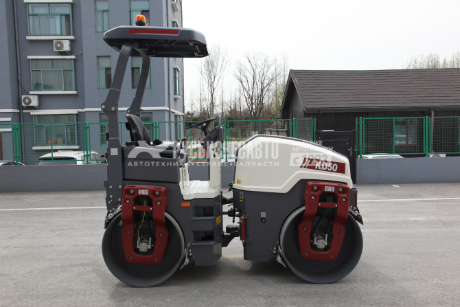 Купить Каток двухвальцовый BULL KD50 (Dynapac CC1400 VI) в компании Русбизнесавто - изображение 7