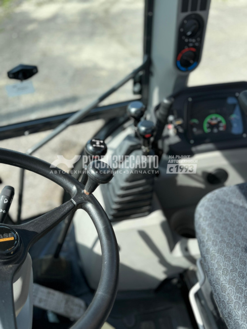 Купить Экскаватор-погрузчик CASE 570SV (с параллельной стрелой и вилами, Индия) в компании Русбизнесавто - изображение 6