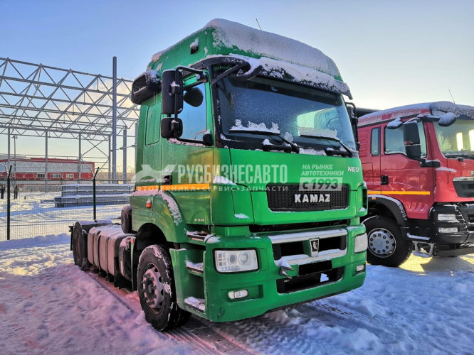 Купить КАМАЗ 5490-022-87, МКПП седельный тягач б/у (2017 г., 304 843км.) в компании Русбизнесавто - изображение 0