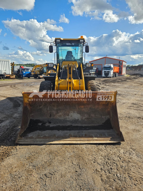 Купить Погрузчик фронтальный SDLG LG933L б/у (2022г., 2727 м.ч)(5916) в компании Русбизнесавто - изображение 1