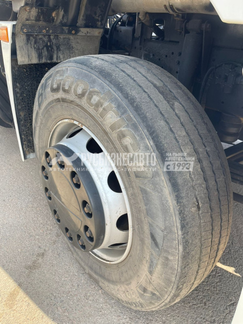 Купить КАМАЗ 5490-DC (МКПП)седельный тягач б/у (2019 г., 154 773 км.)(1124) новая резина на задней оси в компании Русбизнесавто - изображение 6