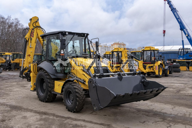 Купить Экскаватор-погрузчик New Holland B80C (с вилами, Индия) – 2025 в компании Русбизнесавто - изображение 0