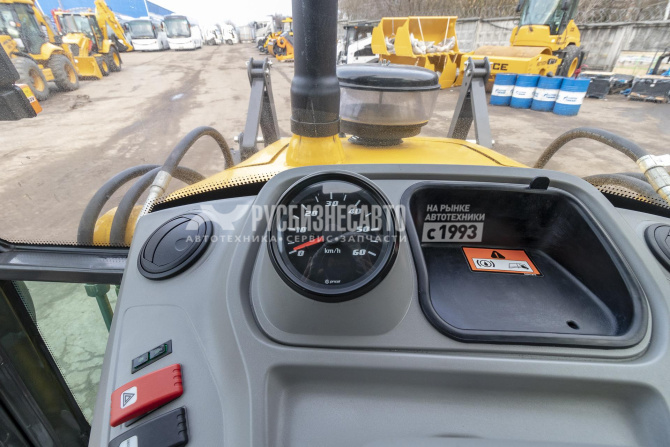 Купить Экскаватор-погрузчик New Holland B80C (с вилами, Индия) – 2025 в компании Русбизнесавто - изображение 9