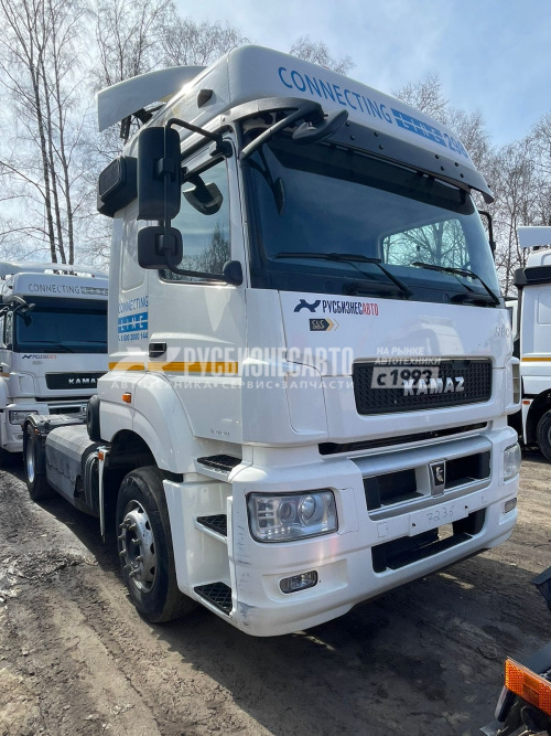 Купить КАМАЗ 5490-DC (МКПП) седельный тягач б/у (2019 г., 173 692 км.) новая резина задняя ось в компании Русбизнесавто - изображение 0